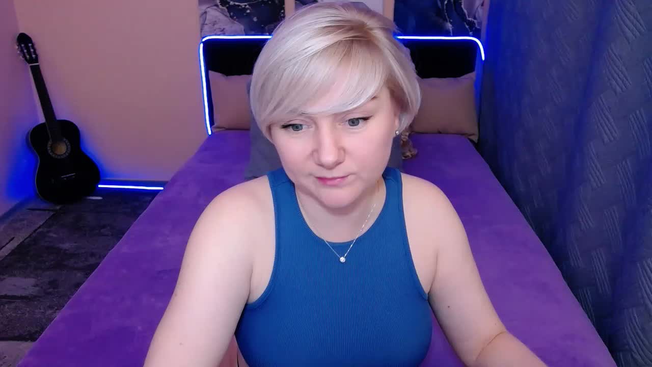 Blond_Pearl Adult Chat September 6, 2025