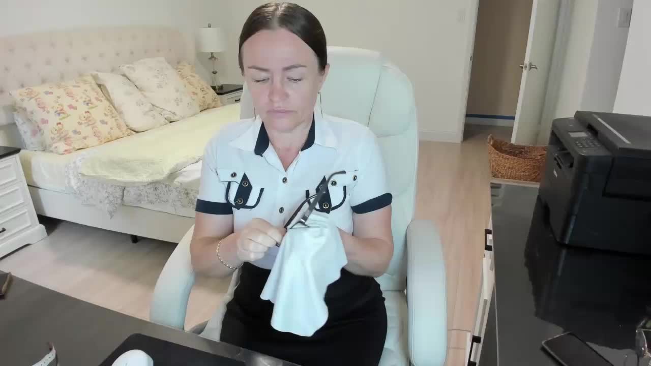 -Michelle- Adult Chat September 6, 2025