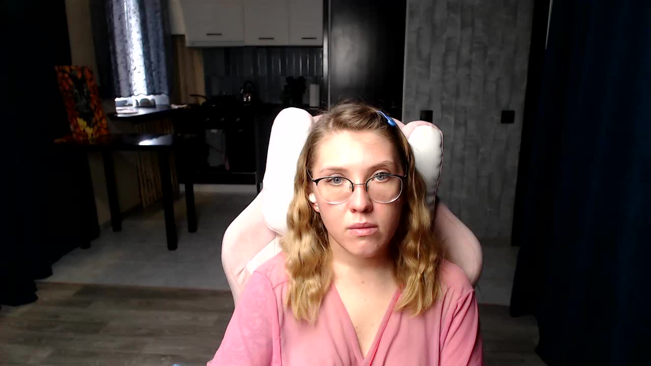 Regimasmile Adult Chat September 7, 2025