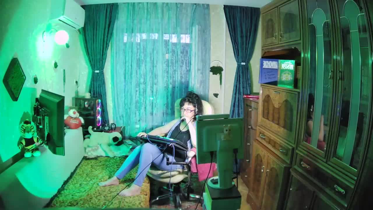 Infodar Adult Chat September 7, 2025