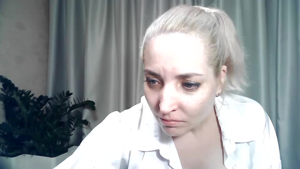 mariska-kiska Adult Chat September 7, 2025