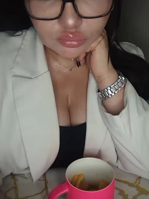 Brunetochkaaa Adult Chat September 7, 2025