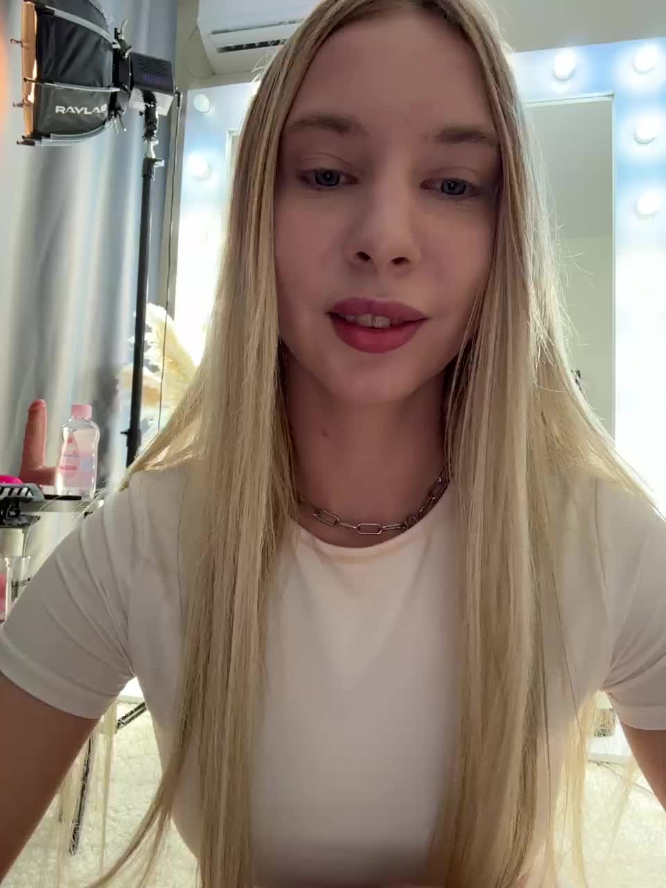 LolaDoll Adult Chat September 7, 2025