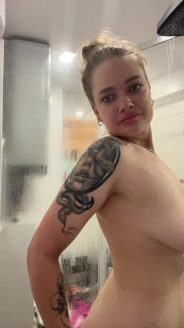 HollyGolightly Adult Chat September 7, 2025