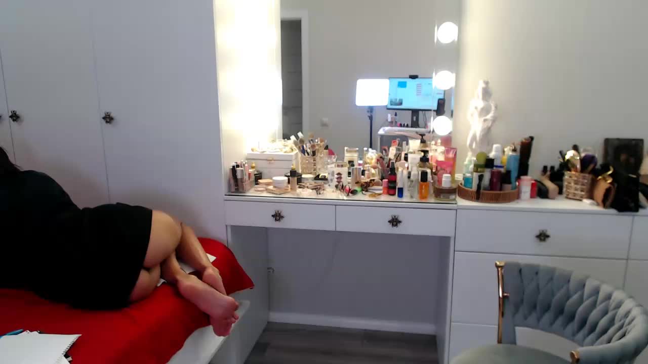 SilkenMuse Adult Chat September 7, 2025