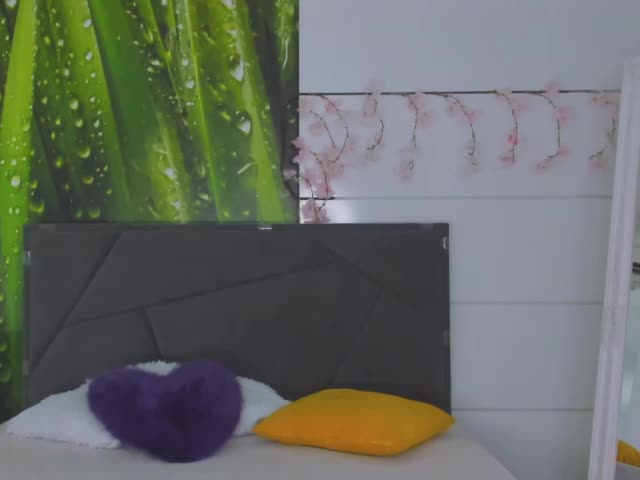 HollyTaillor Adult Chat September 7, 2025