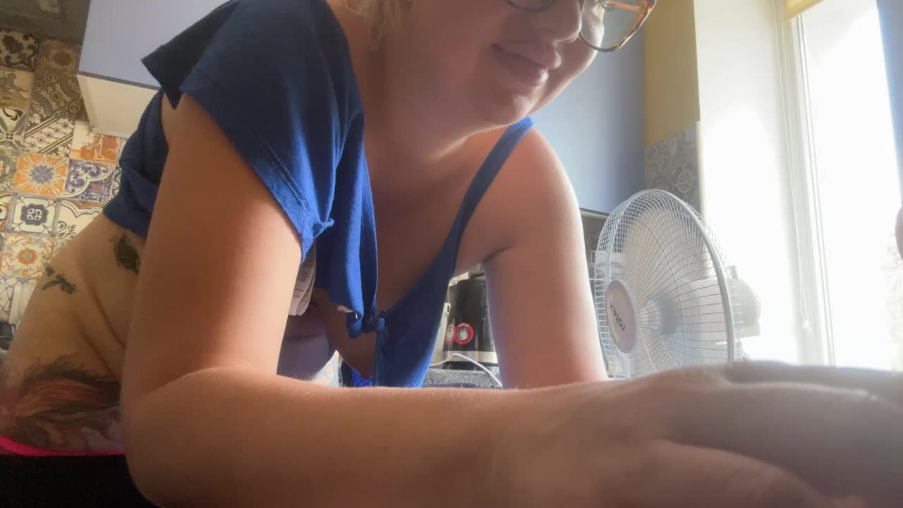 Oksana494 Adult Chat September 7, 2025