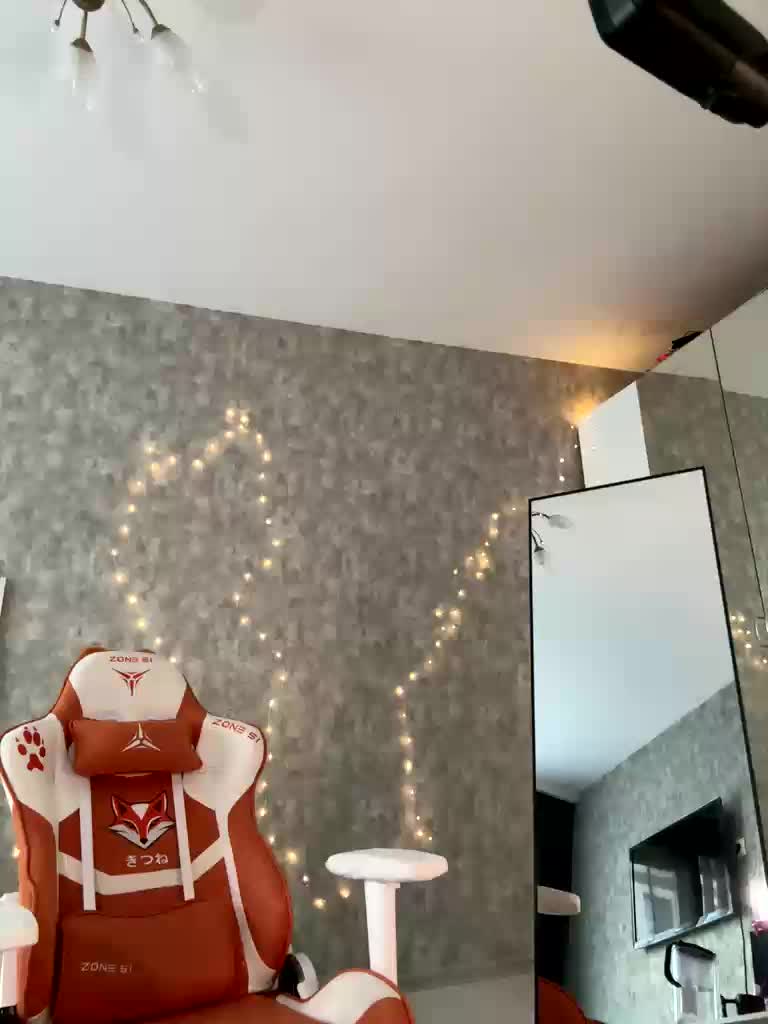 LolyMolly Adult Chat September 8, 2025