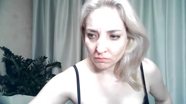 mariska-kiska Adult Chat September 8, 2025