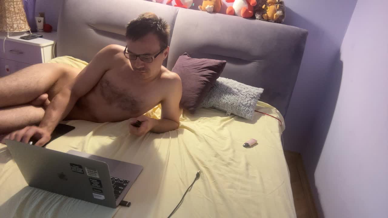 Oksana494 Adult Chat September 8, 2025