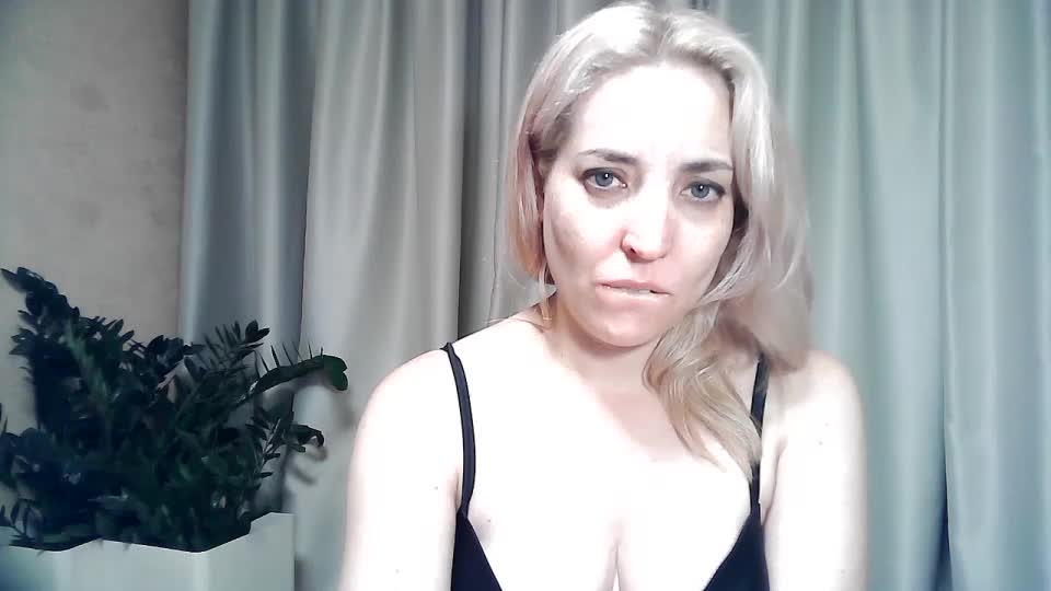 mariska-kiska Adult Chat September 8, 2025