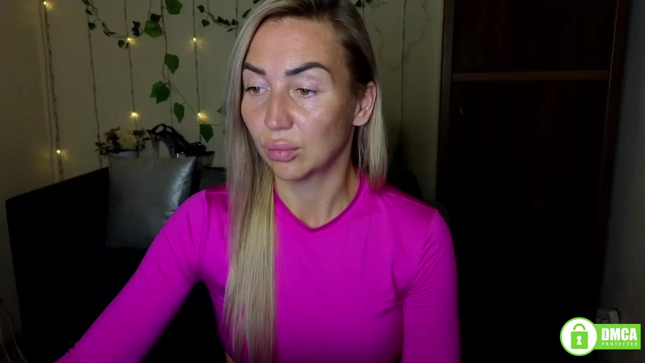 Jullyblondkiss Adult Chat September 8, 2025