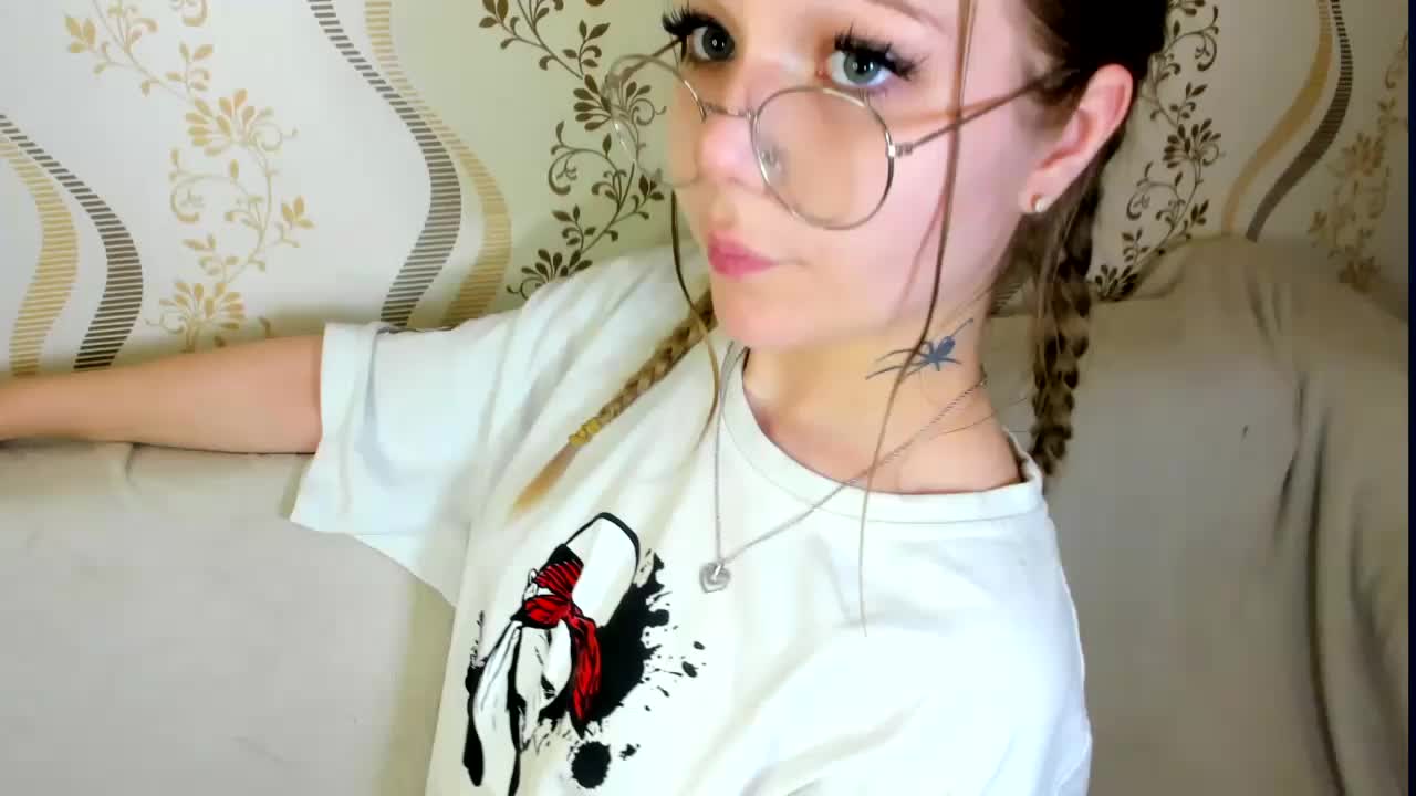 MelMooon Adult Chat September 8, 2025