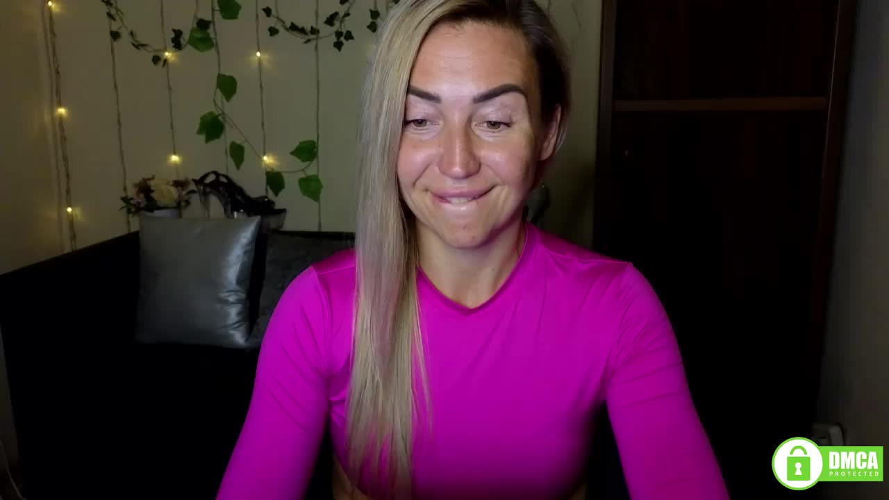 Jullyblondkiss Adult Chat September 8, 2025