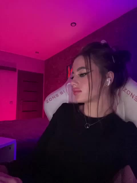 HotGirlEva Adult Chat September 8, 2025