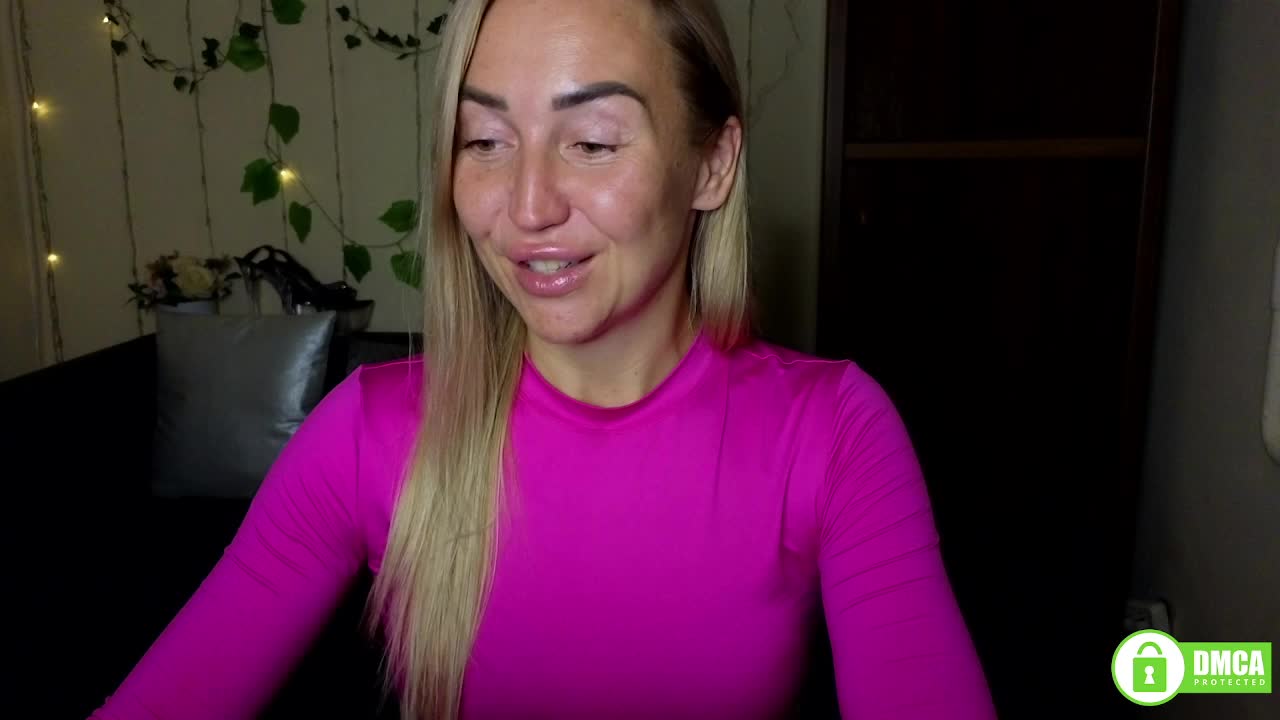 Jullyblondkiss Adult Chat September 8, 2025