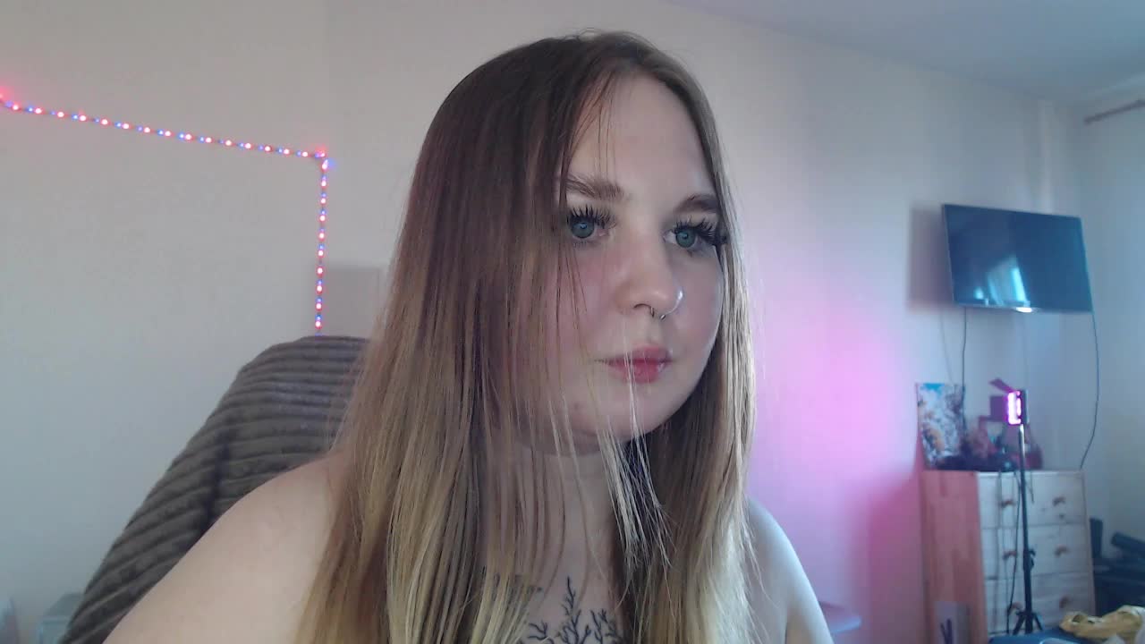 Greeenfriends6969 Adult Chat September 8, 2025