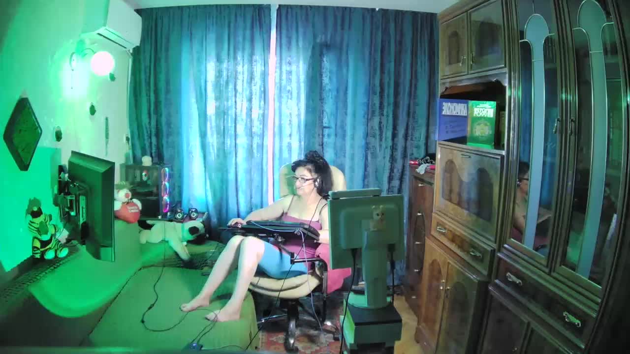 Infodar Adult Chat September 8, 2025