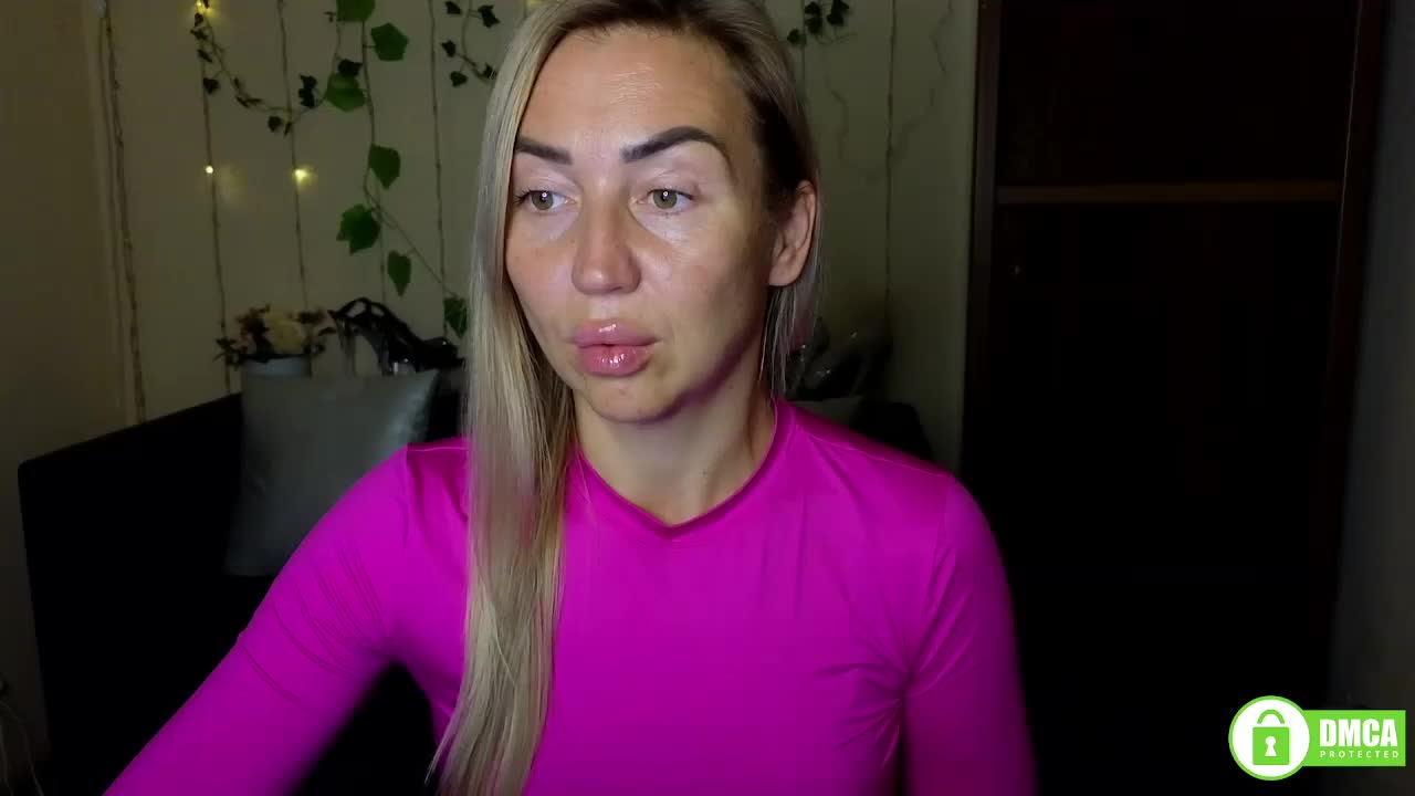 Jullyblondkiss Adult Chat September 8, 2025