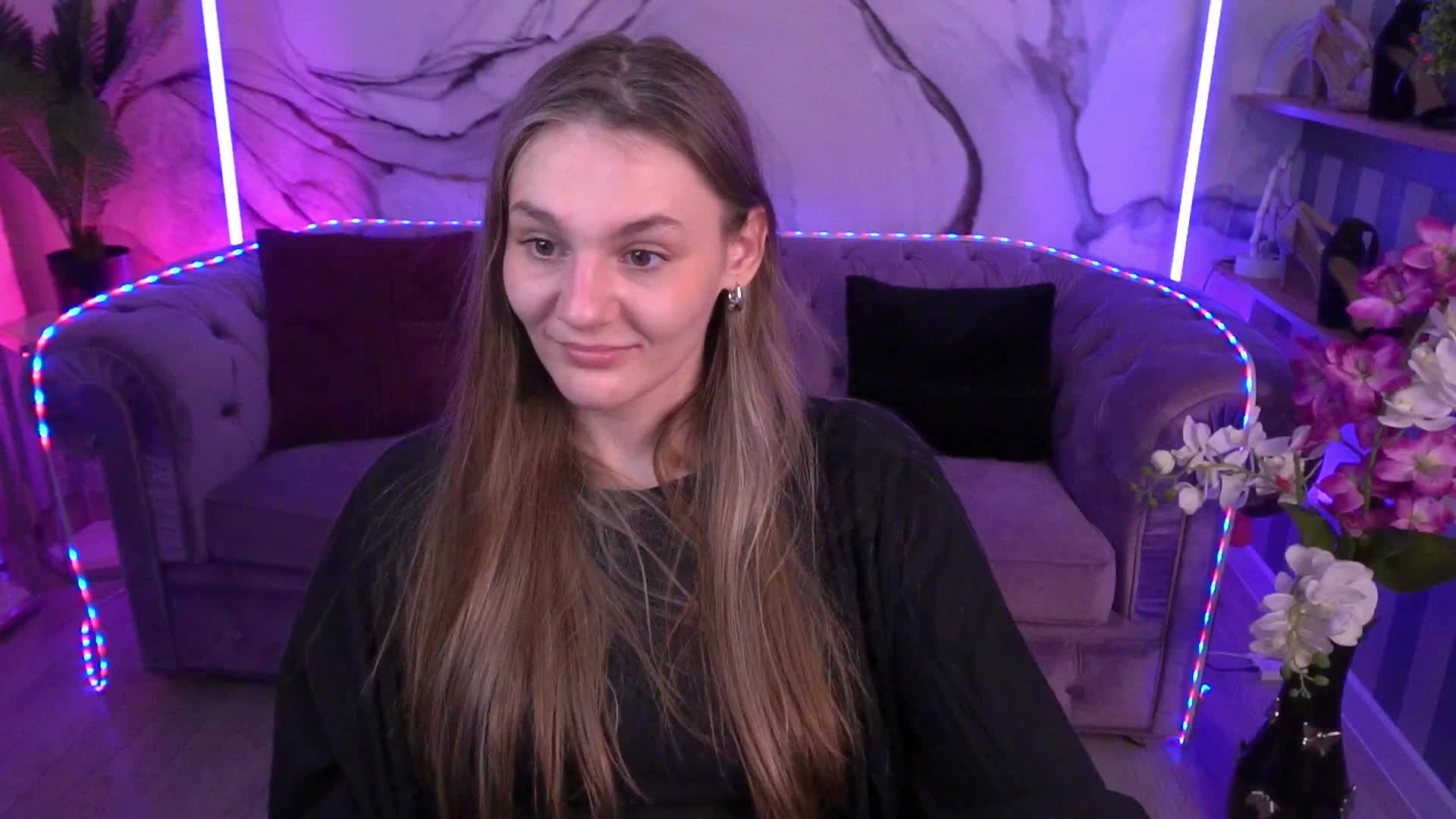 DiamondGoldie Adult Chat September 8, 2025