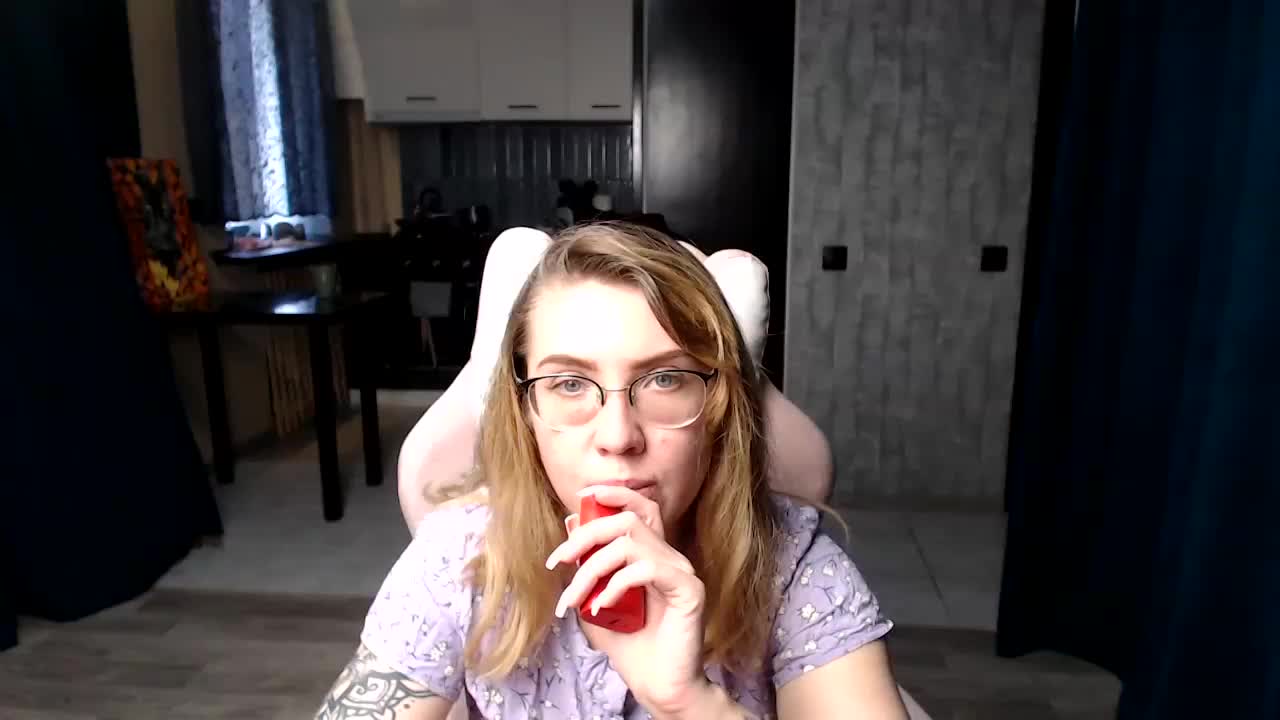 Regimasmile Adult Chat September 8, 2025