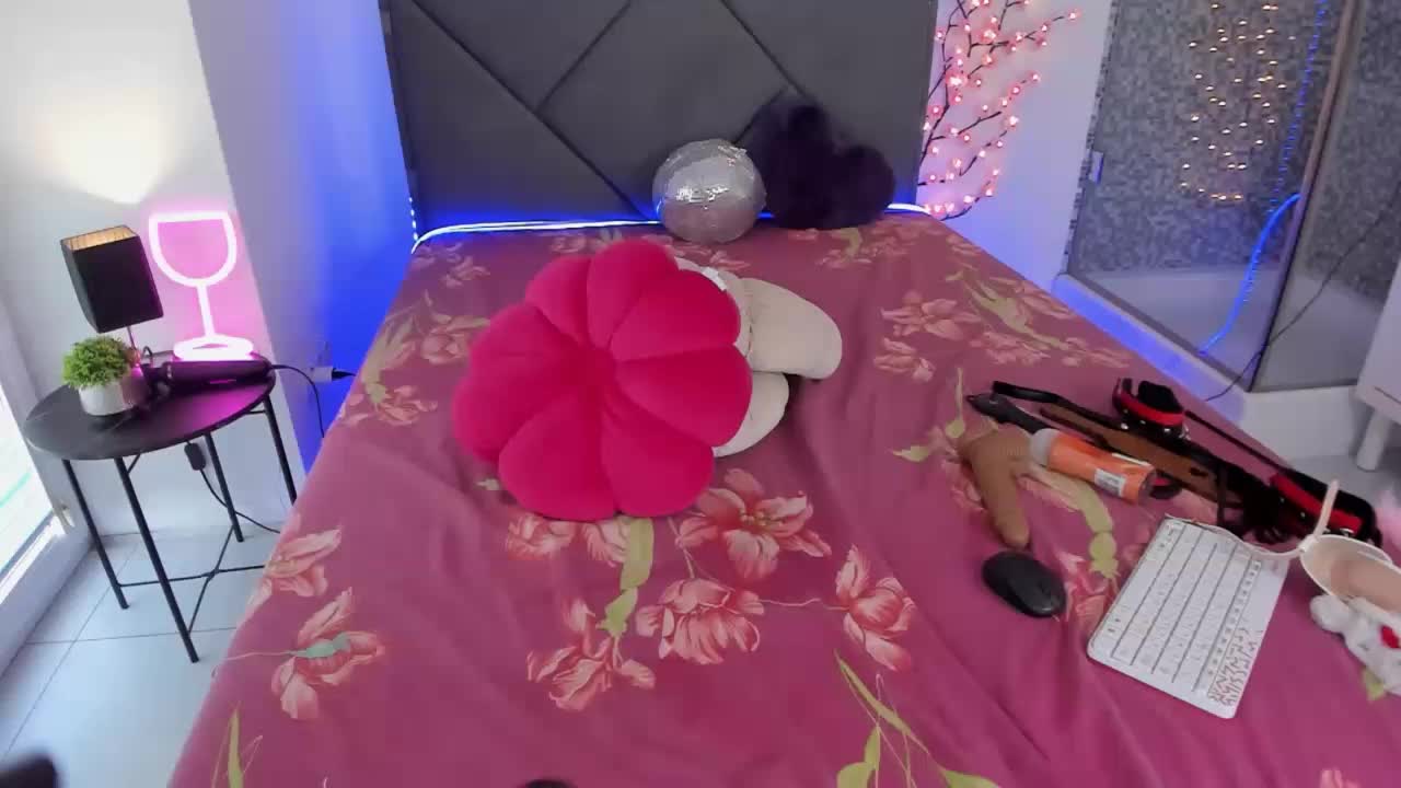 CassieEvans Adult Chat September 8, 2025