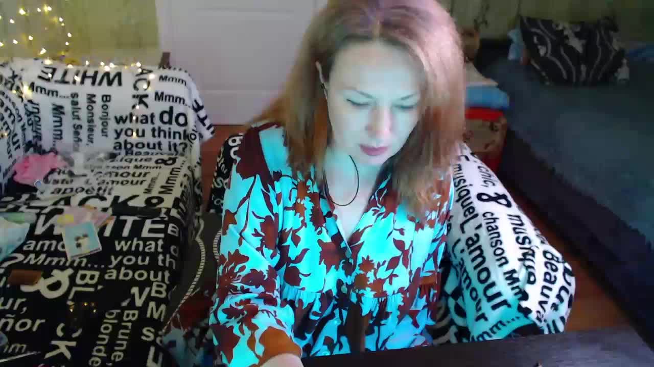 MeganIris Adult Chat September 6, 2025