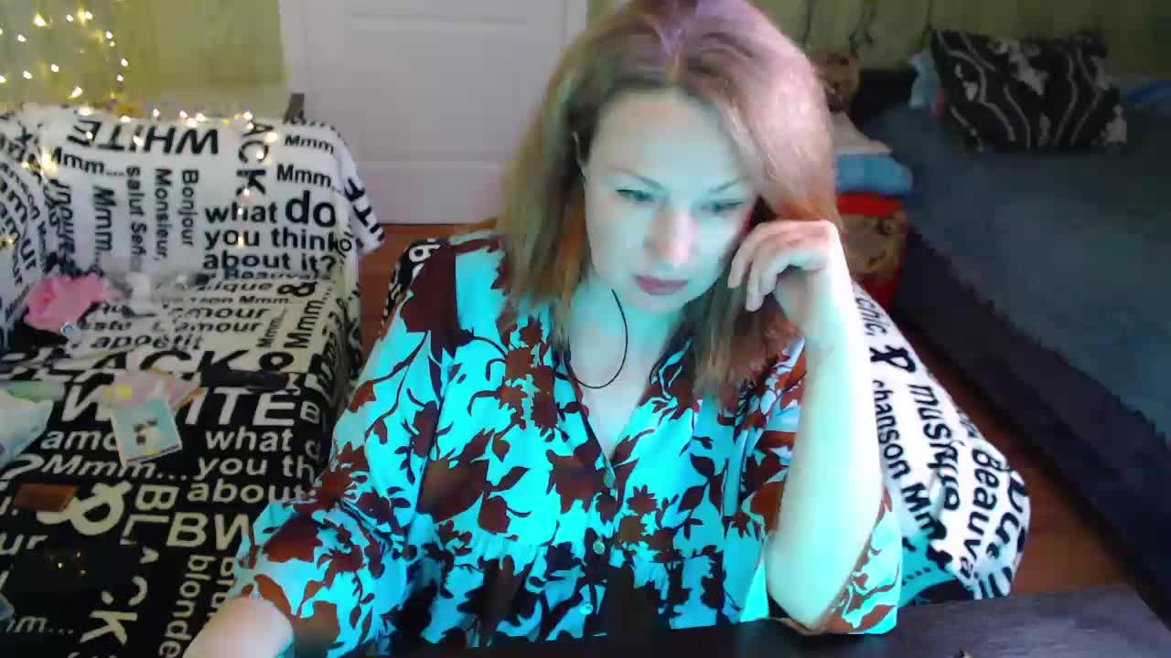 MeganIris Adult Chat September 6, 2025