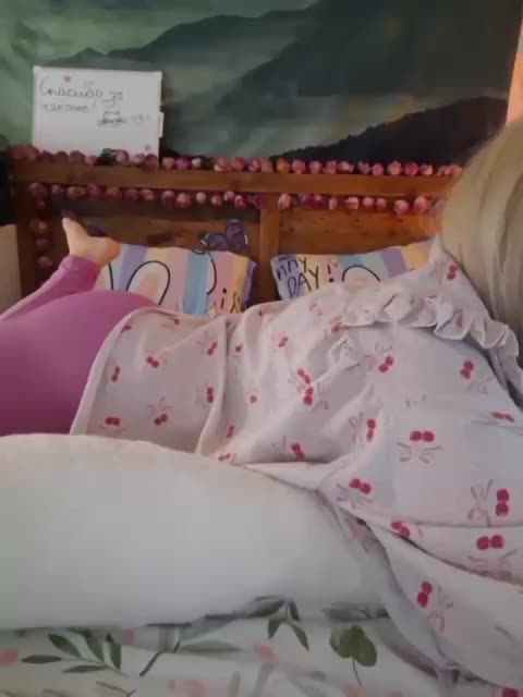 LittleDelora Adult Chat September 8, 2025