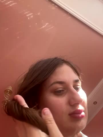 Flossy_Vettie Adult Chat September 8, 2025