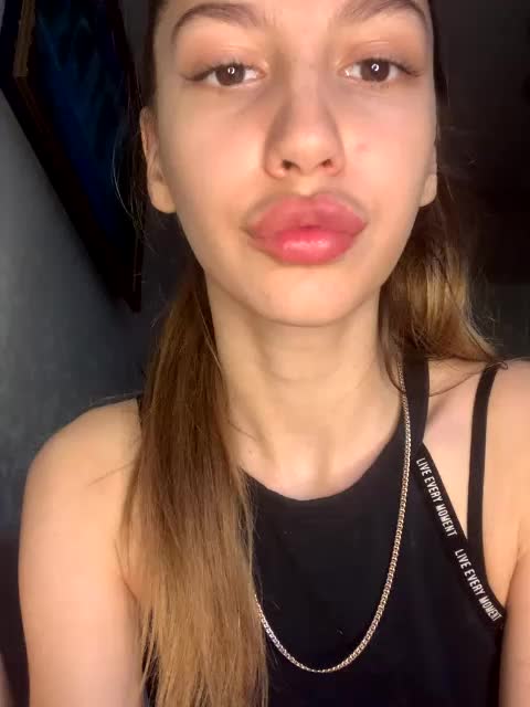 Malvinka2229 Adult Chat September 9, 2025