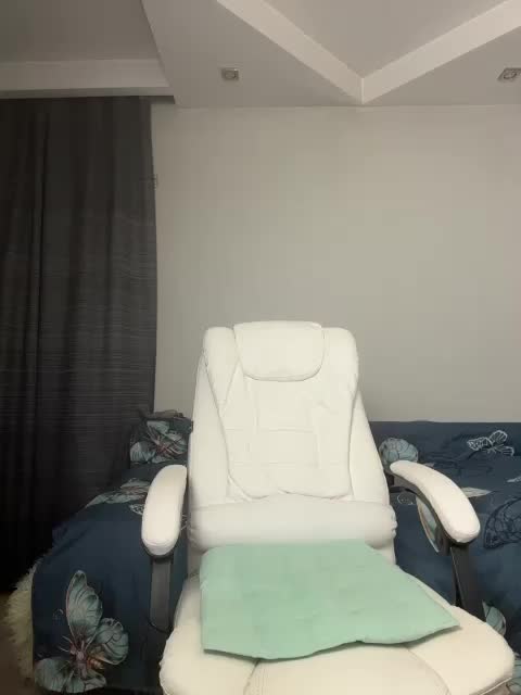 Eva-Bella Adult Chat September 9, 2025