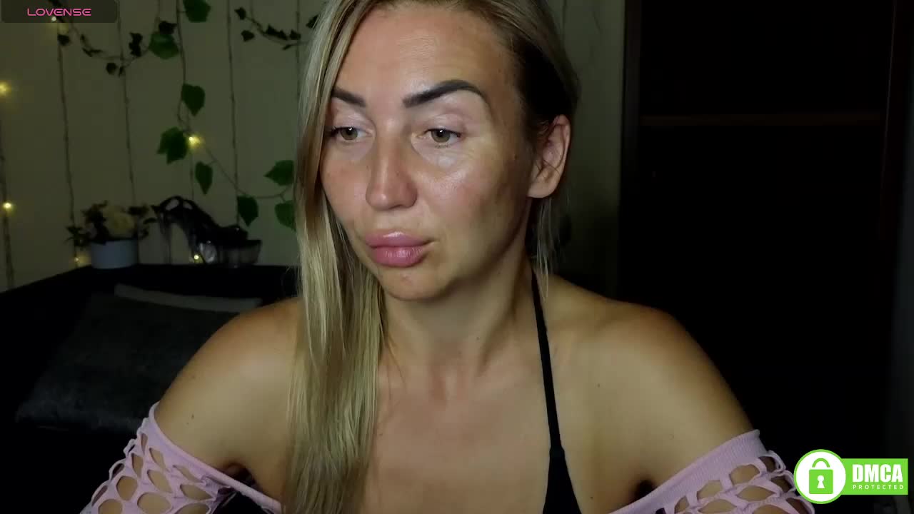 Jullyblondkiss Adult Chat September 8, 2025