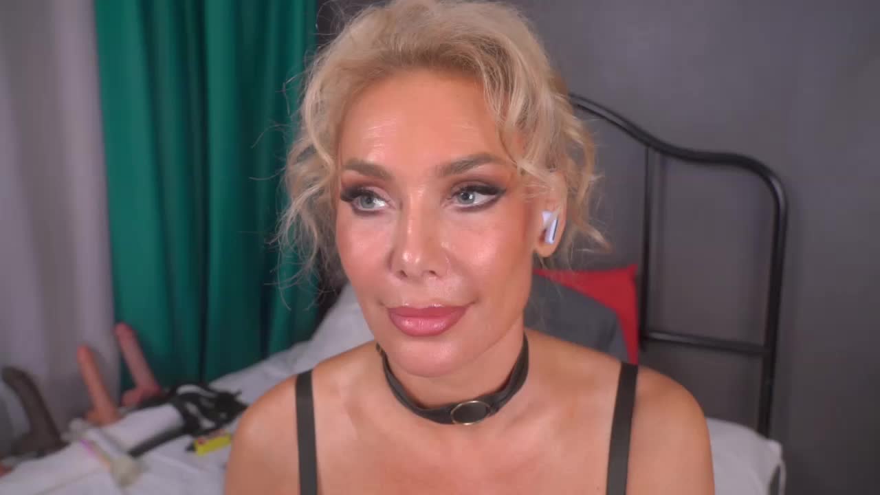 IsadoraDunkan Adult Chat September 9, 2025