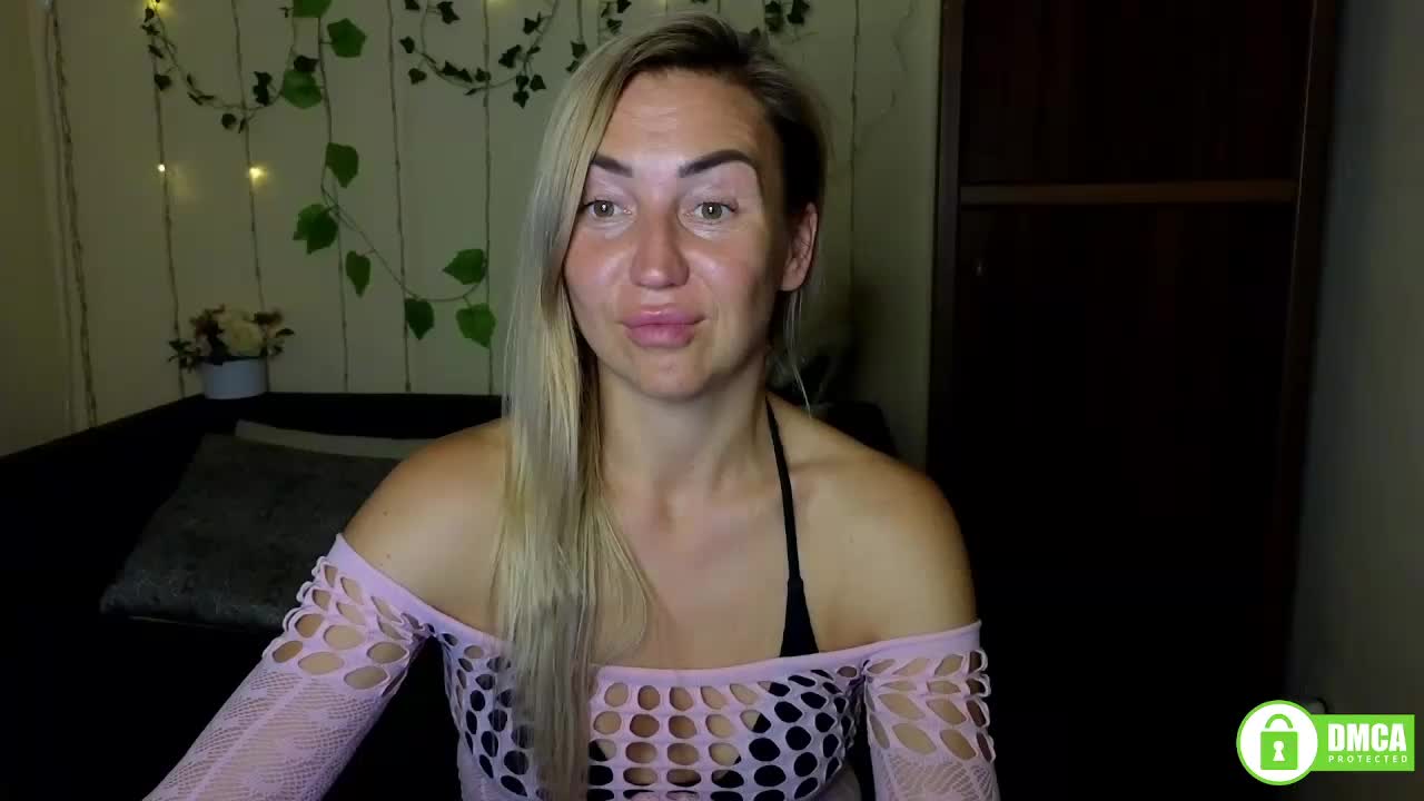 Jullyblondkiss Adult Chat September 8, 2025