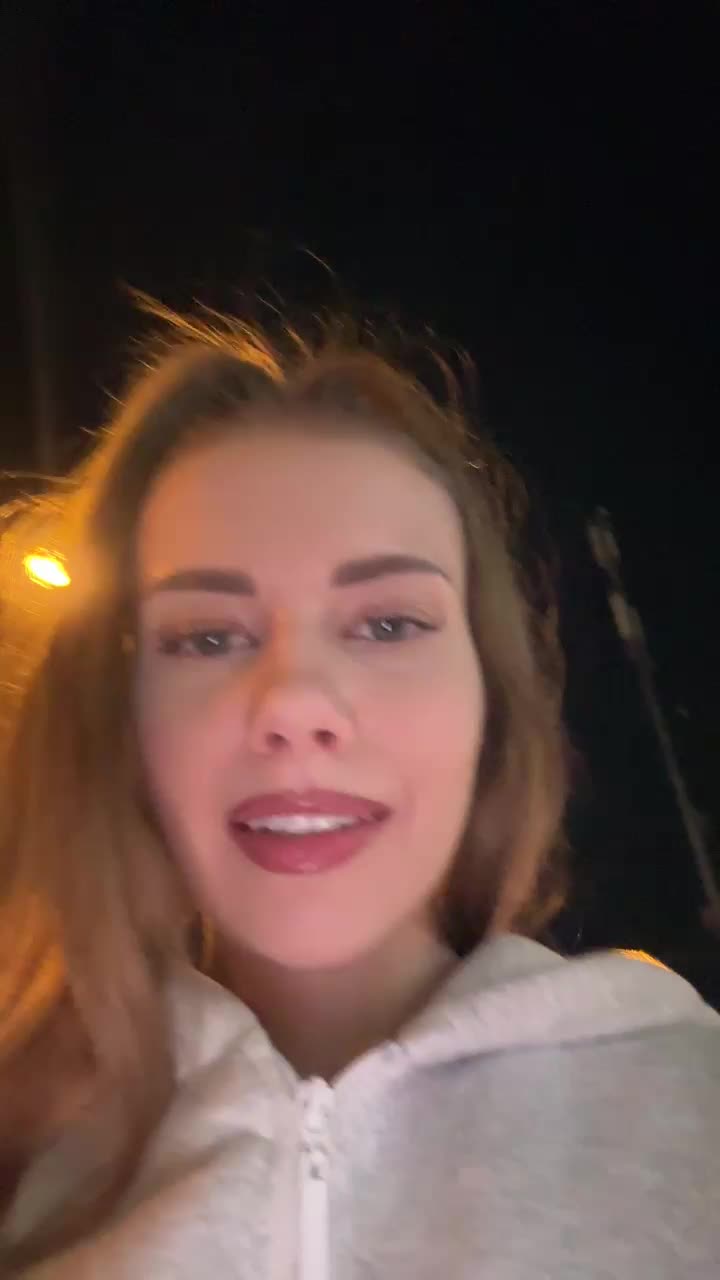 VikkiExtraCheese Adult Chat September 9, 2025