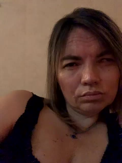 Ella-Pearlie Adult Chat September 9, 2025