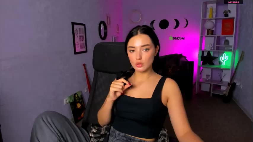 miki_nikki Adult Chat September 9, 2025