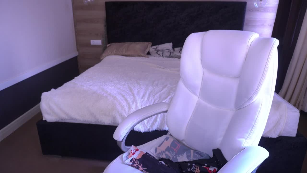 AmazonkaStarrr Adult Chat September 9, 2025