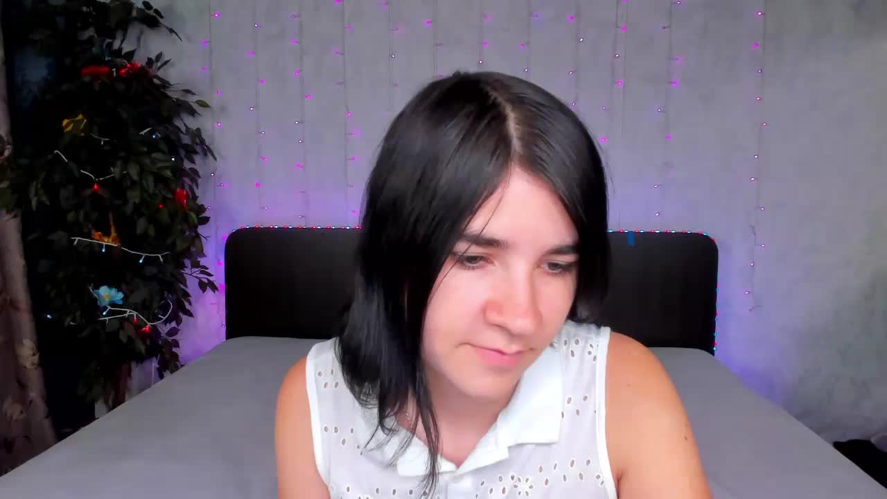 Polly-Love Adult Chat September 9, 2025