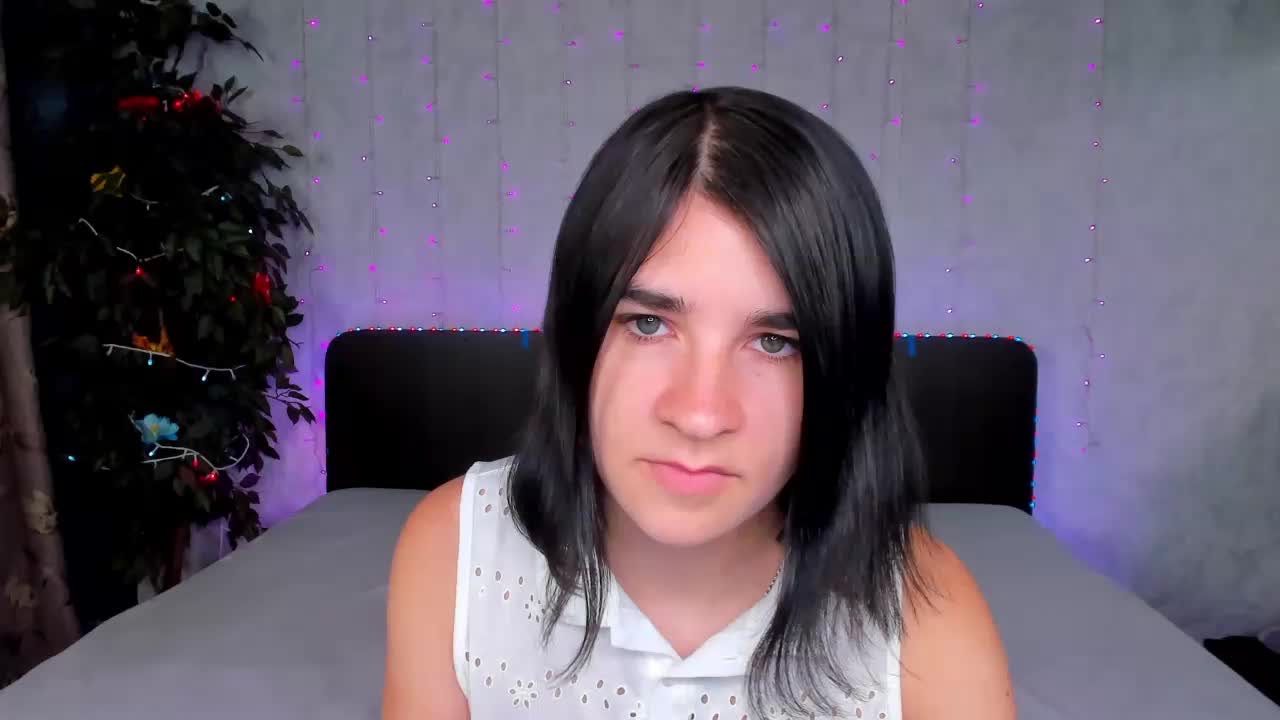 Polly-Love Adult Chat September 9, 2025