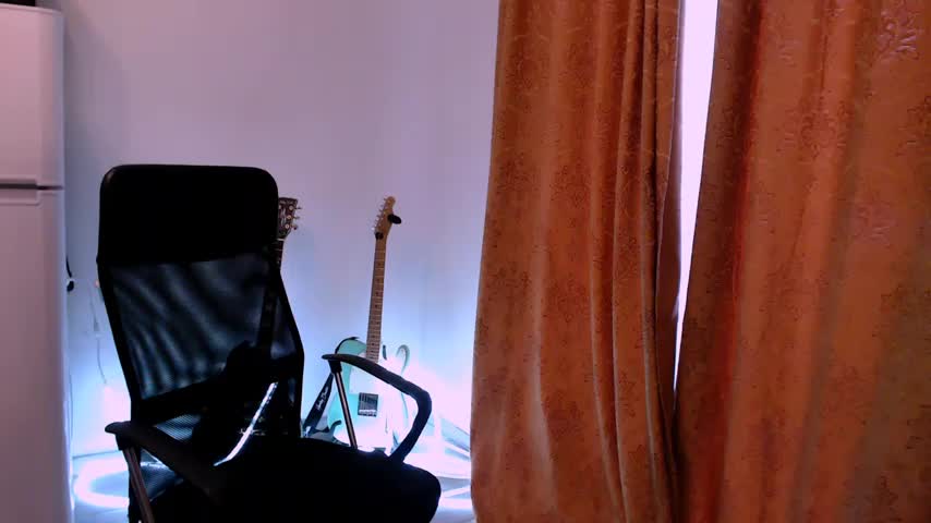 meek_cutie Adult Chat September 9, 2025