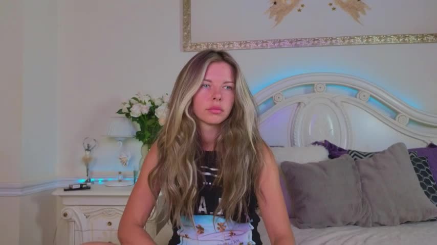 Real_Tini Adult Chat September 10, 2025