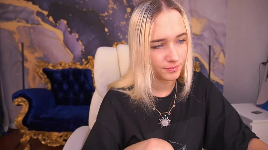 LilElfie Adult Chat September 10, 2025