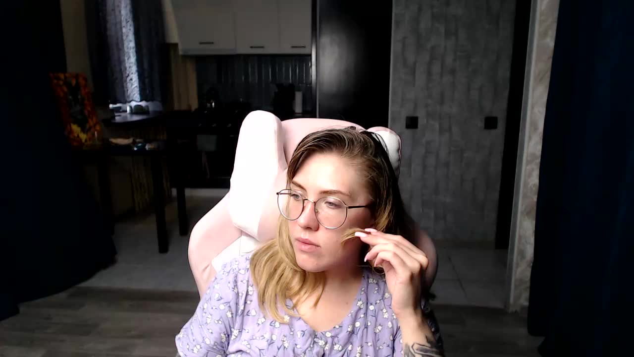 Regimasmile Adult Chat September 10, 2025