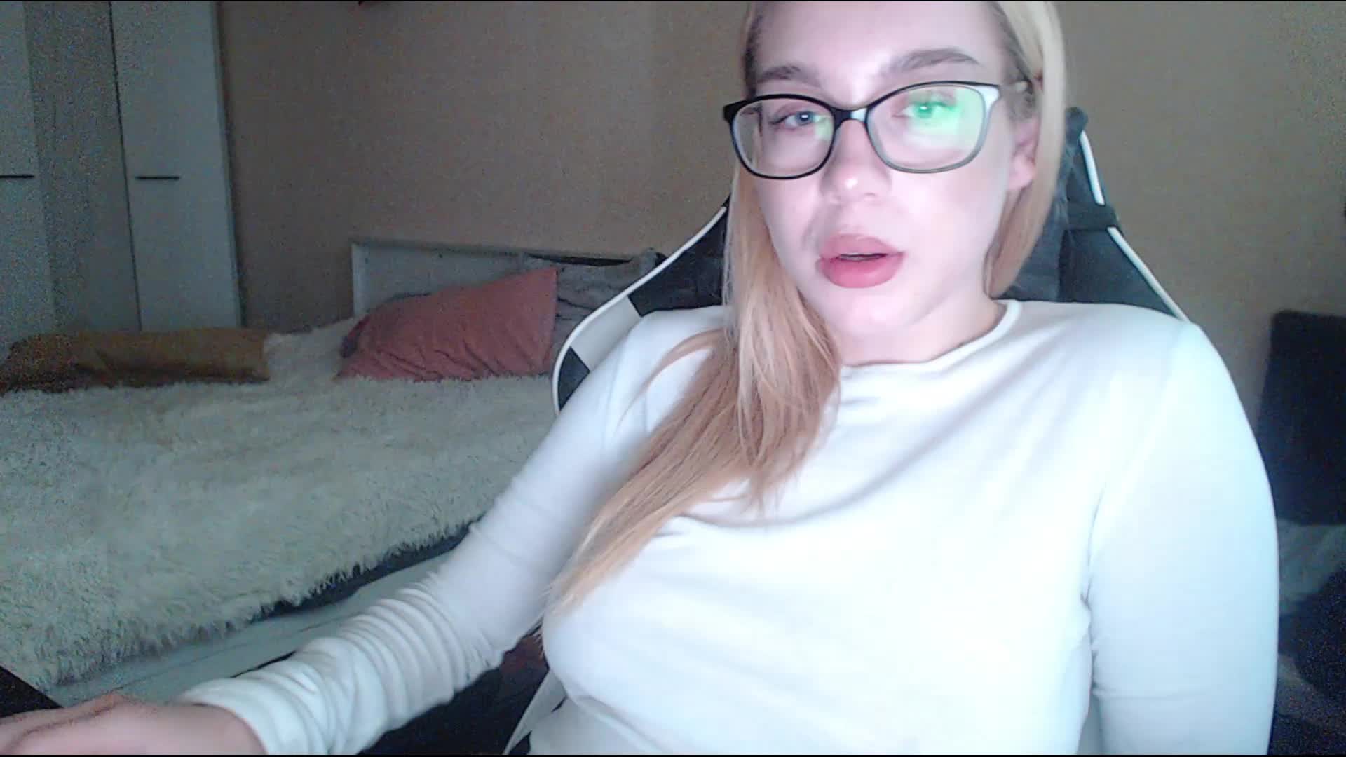 maksisy Adult Chat September 10, 2025