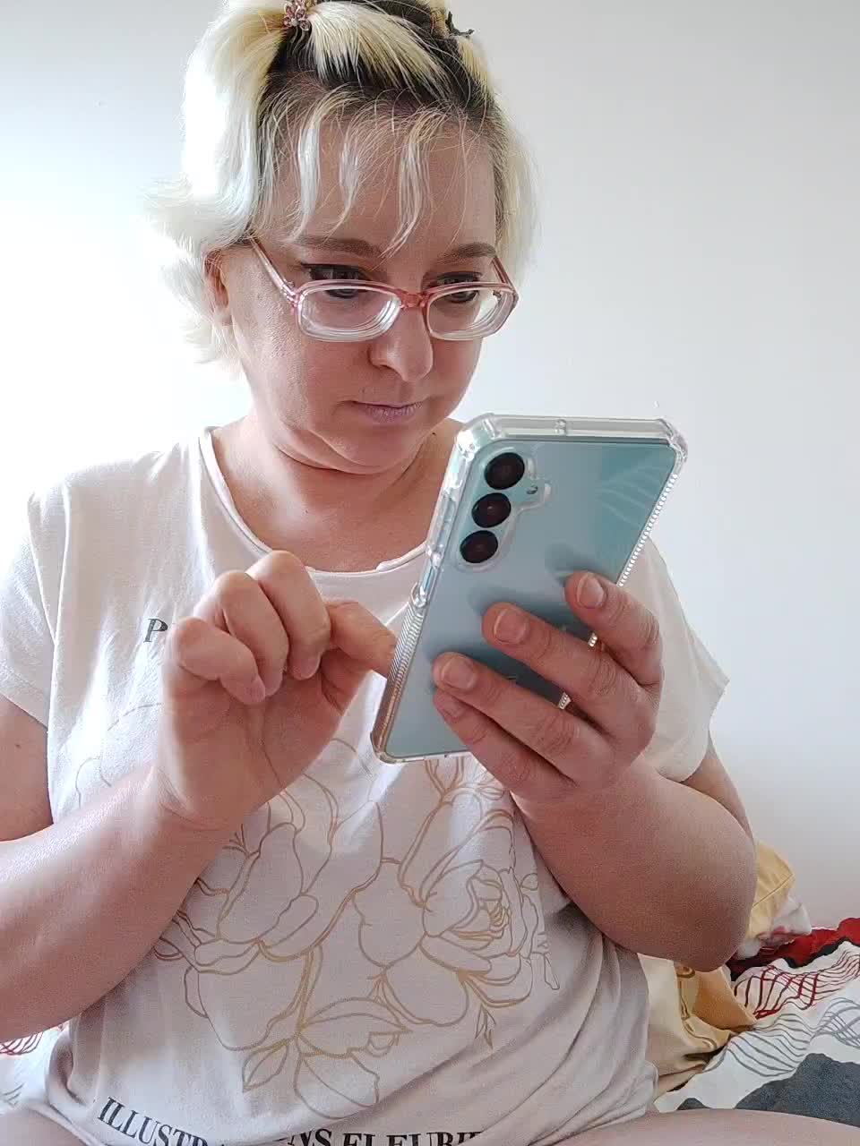 Vika211 Adult Chat September 10, 2025