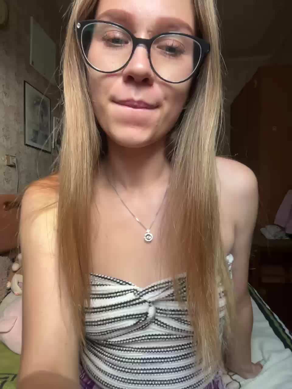 Milana22a Adult Chat September 10, 2025