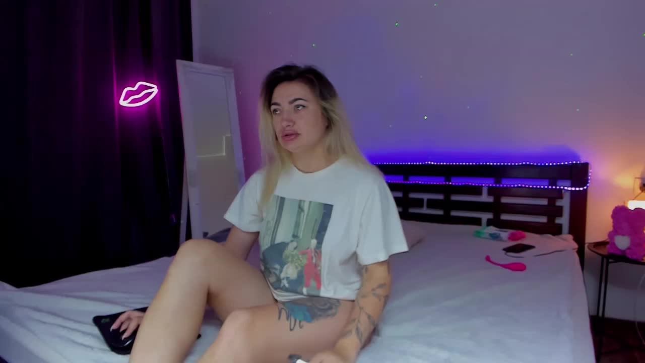 MikkiShows Adult Chat September 10, 2025