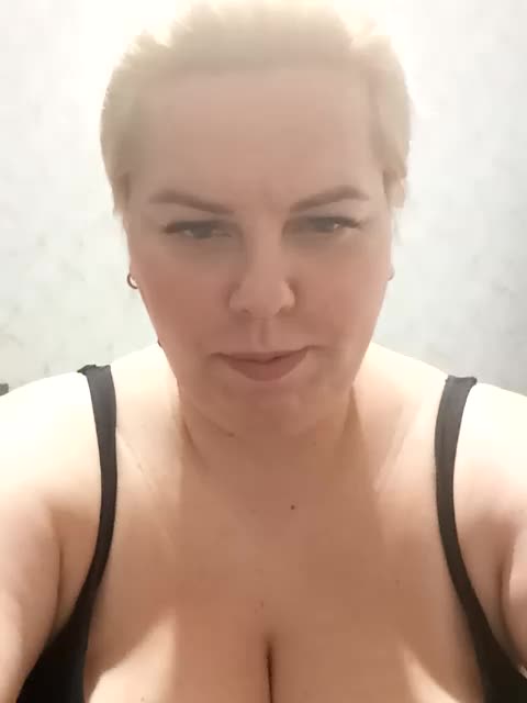 blondy_girl1499 Adult Chat September 10, 2025